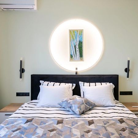 Urban Charm & Comfort - Chic 2Bd In Prime Location By Flat Mаnager Sofia Exterior photo